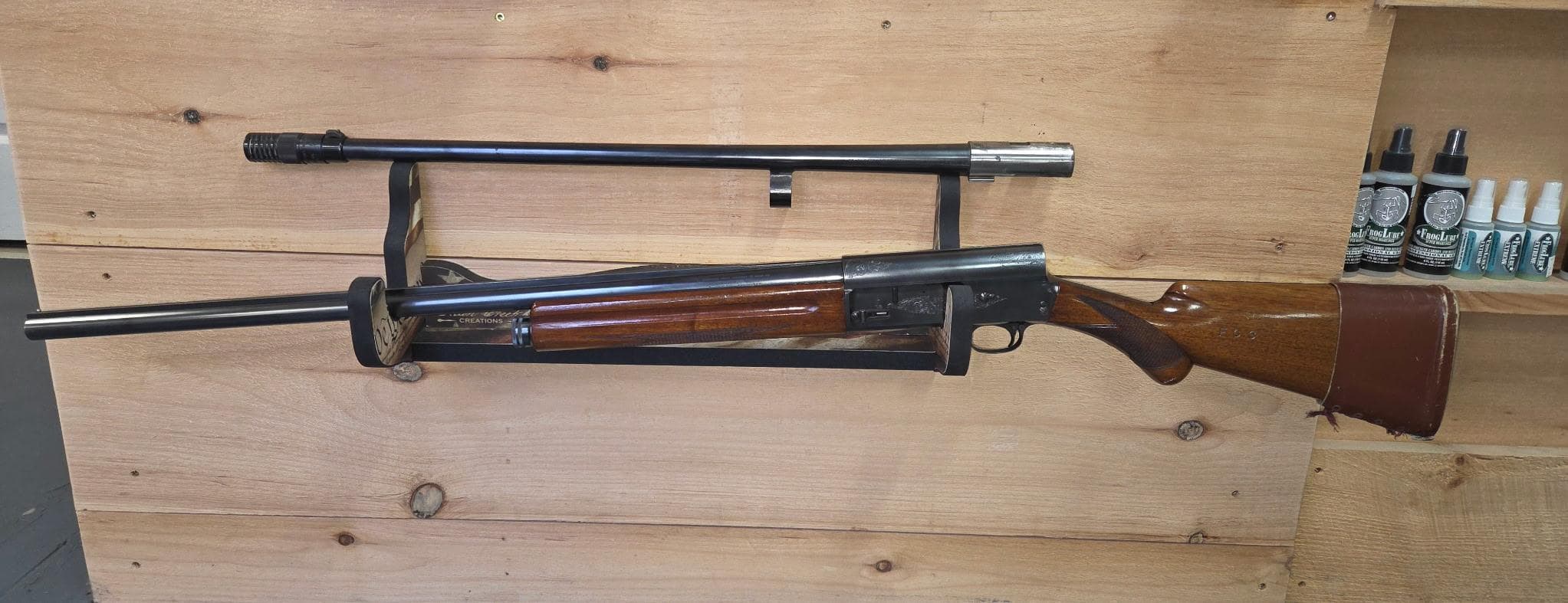 Browning A5 12ga Semi auto shotgun 24″ barrell with adjustible choke and 28in barrell
